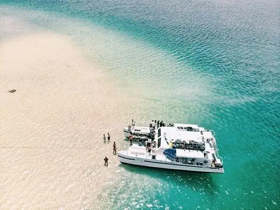 Kaneohe Bay Sandbar & Snorkeling Tour