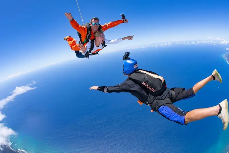 Hawaii Tandem SkyDive: Thrilling Freefall and Paradise Views over Oahu's North Shore