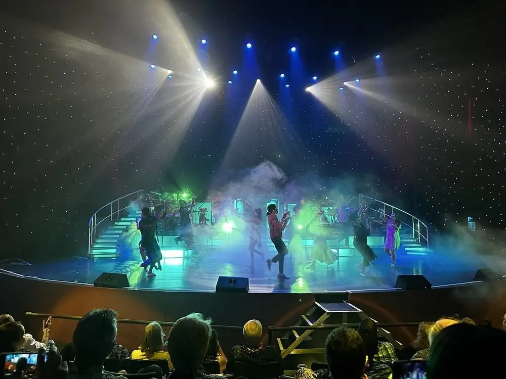 Waikiki Rock-A-Hula Show: Live Music, Hula, & Fire Knife Performance