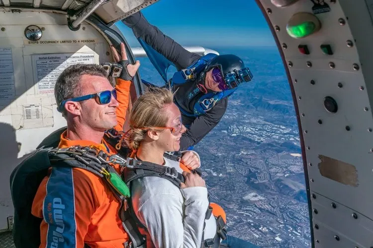 Hawaii Tandem SkyDive: Thrilling Freefall and Paradise Views over Oahu's North Shore - photo 4