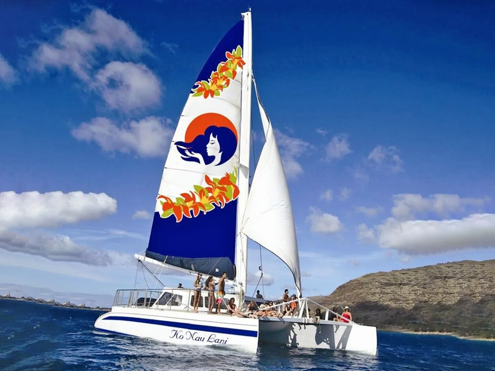 West Oahu Dolphin Snorkel Sail: Guaranteed Dolphin Viewing & Lunch