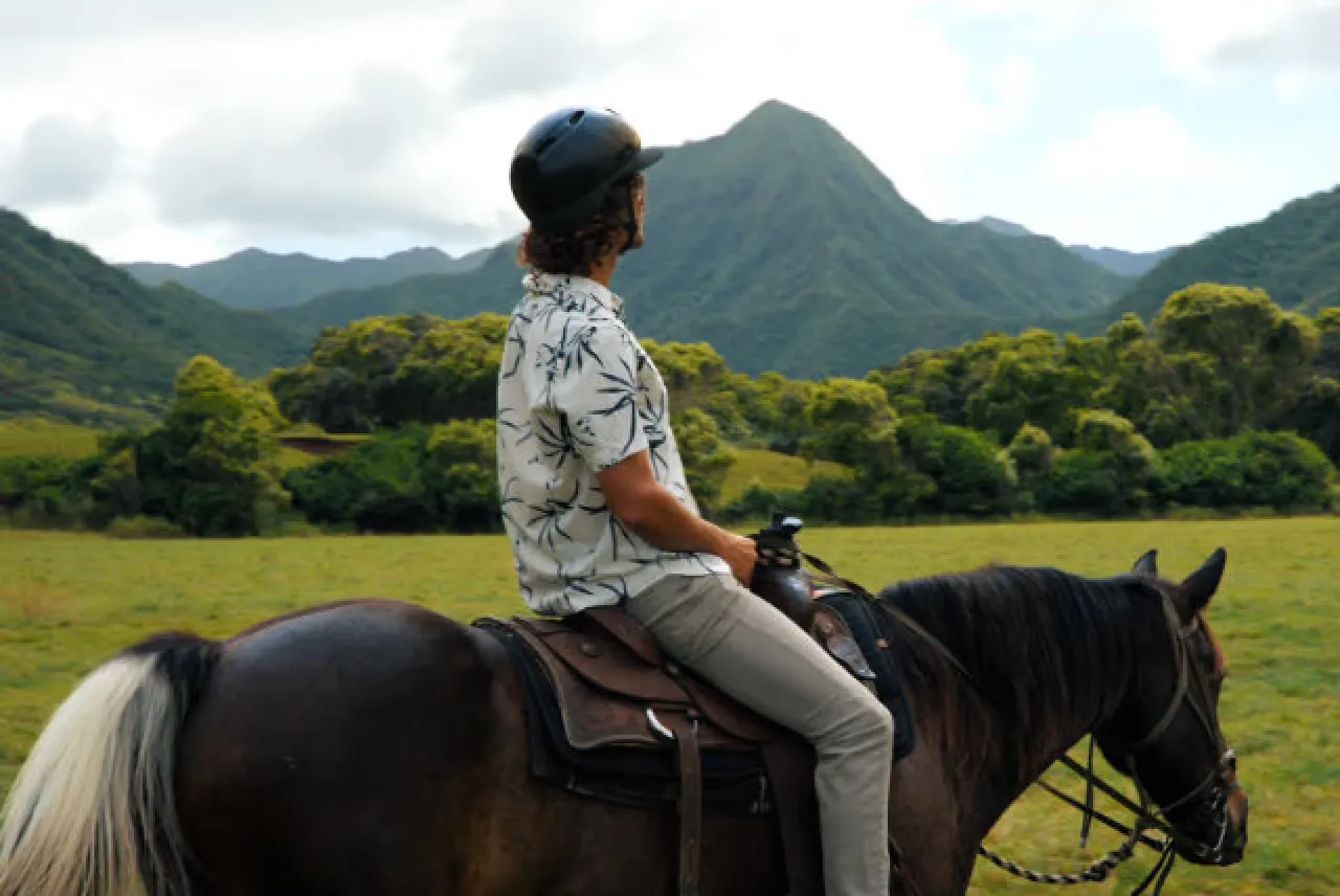 Guided Horseback Adventure at Kualoa: Explore Valleys and Pastures like a Hawaiian Cowboy - photo 7