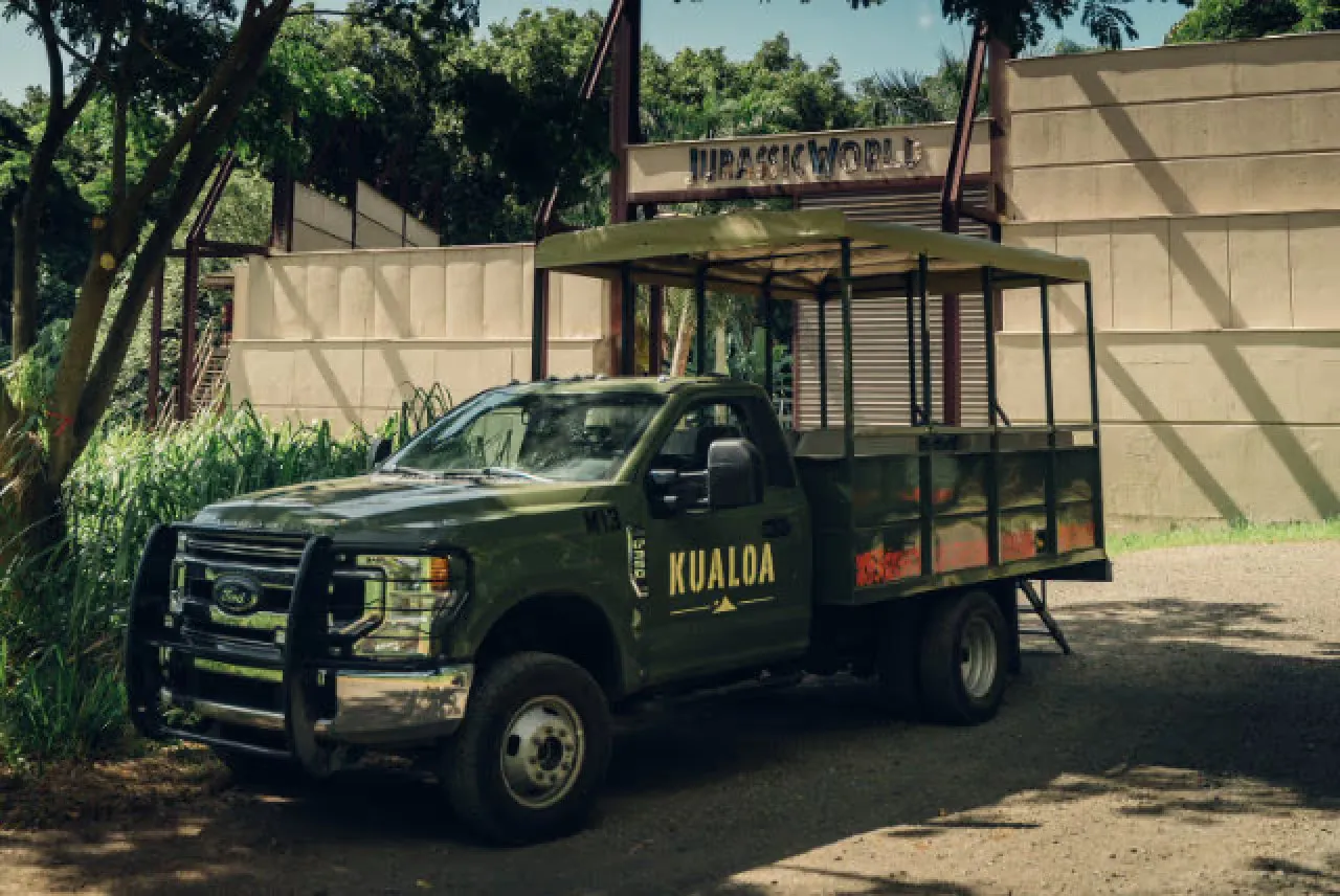 Oahu Jurassic Park Tour: Iconic Film Locations at Kualoa Ranch - 2.5-Hour Thrill Ride
