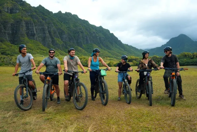 Oahu Novice E-Bike Tour: Relaxed 7-Mile Ride with Scenic Photo Stops - photo 1