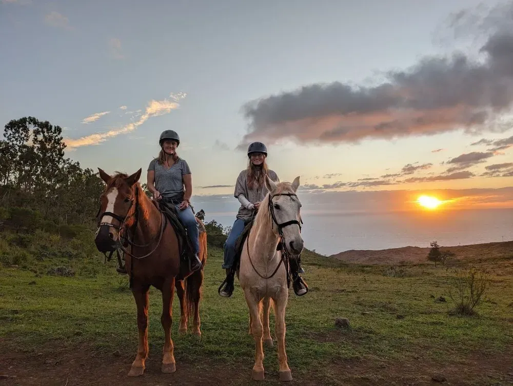 Oahu West Side Horseback Ride: Mountain & Coastal Views on Scenic Trails - photo 2