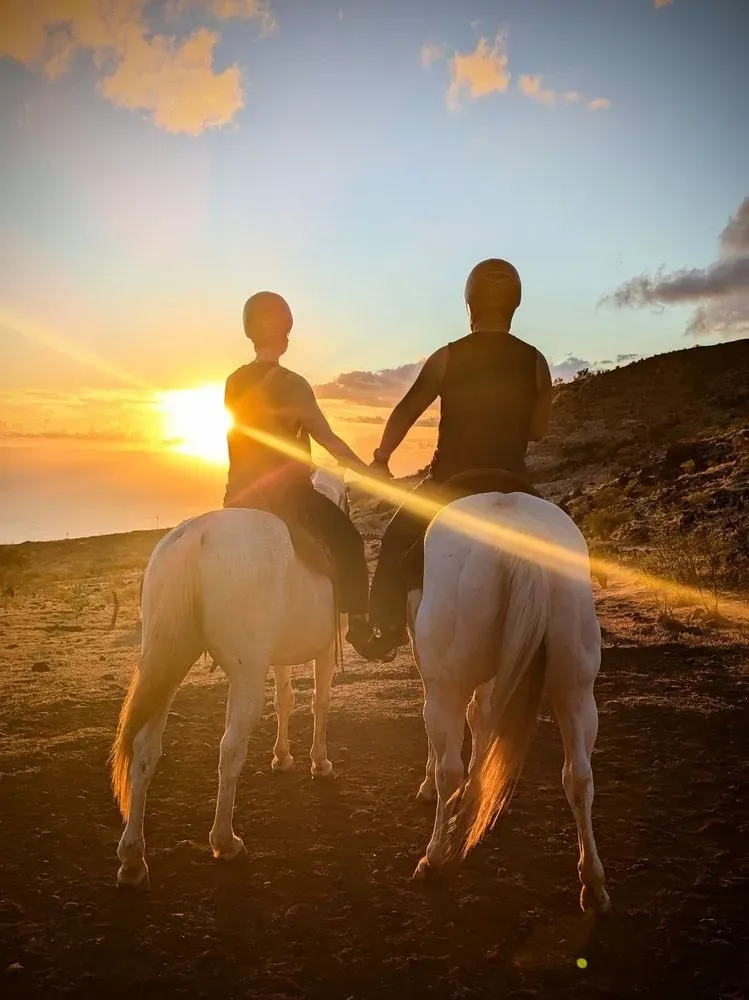 Oahu West Side Horseback Ride: Mountain & Coastal Views on Scenic Trails - photo 3