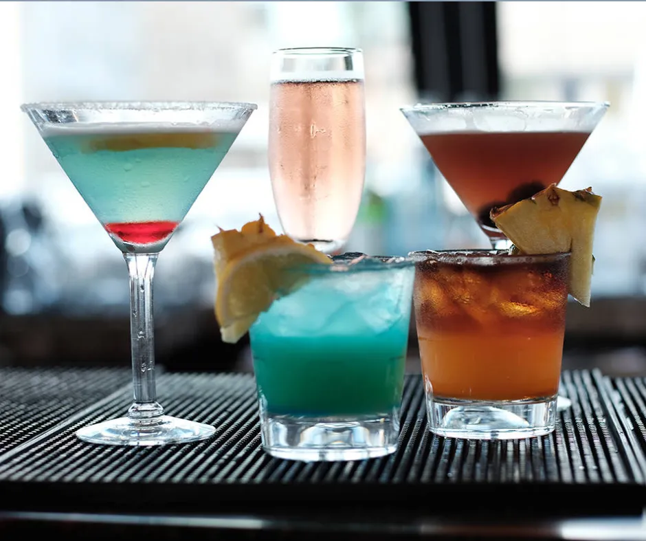 Waikiki Sunset Cocktail Cruise: Luxury Lounge, Ocean Views, & Complimentary Drink
